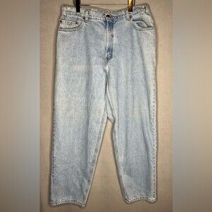 Vintage Levi’s 570 Jeans Size 36x32 baggy fit made in USA